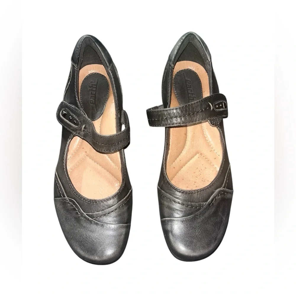 Earth Gray Clover Mary Jane Leather Shoes Size 7 B - Picture 2 of 6